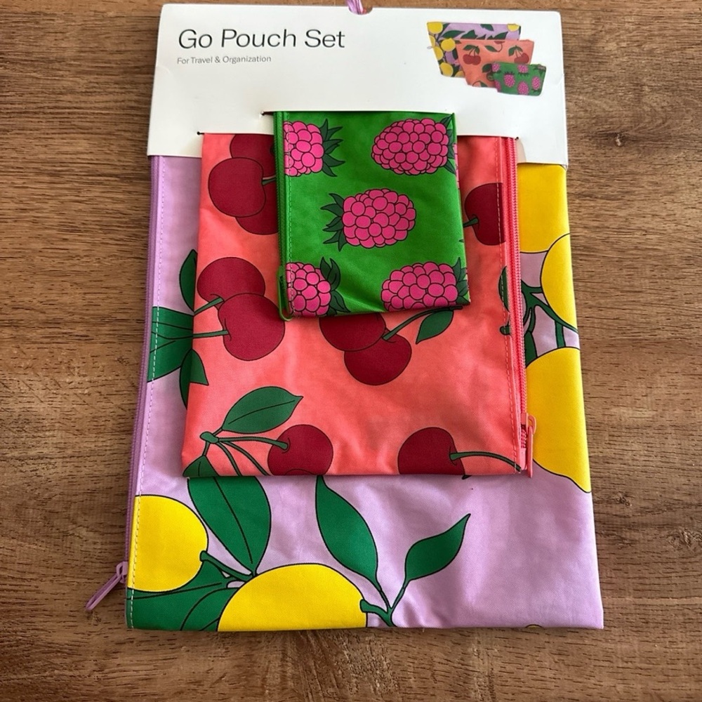 Baggy Sunshine Fruit Print Go Pouch Set